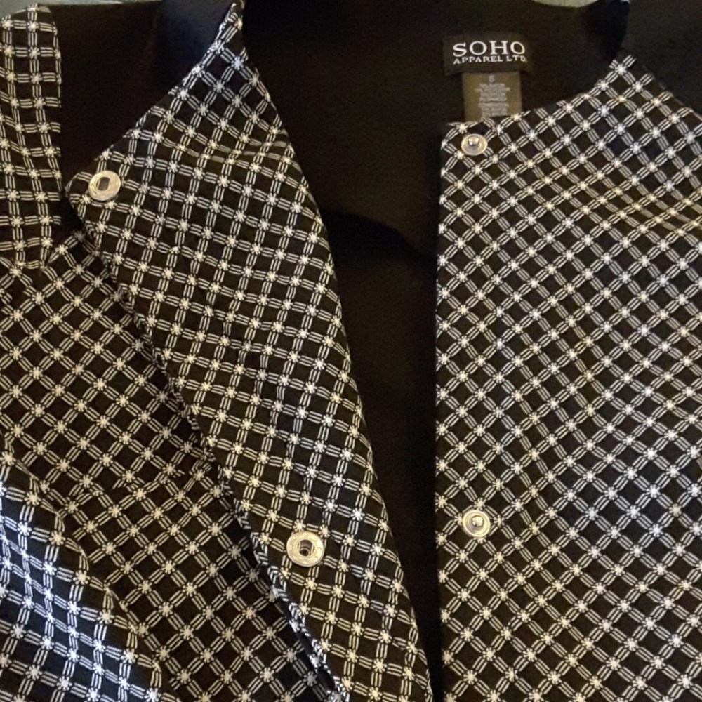 Soho Apparel Jacket - Picture 3 of 3